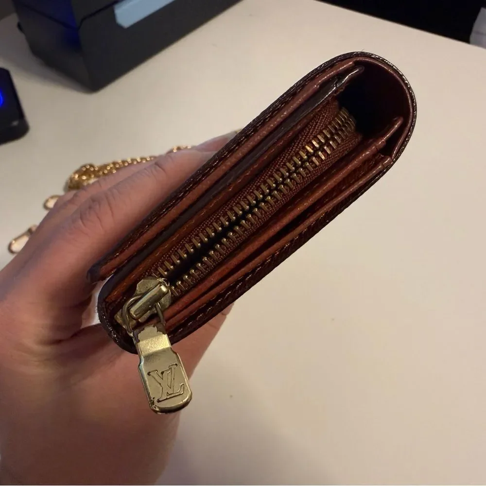 Louis Vuitton Tresor wallet in Monogram free Gold Chain